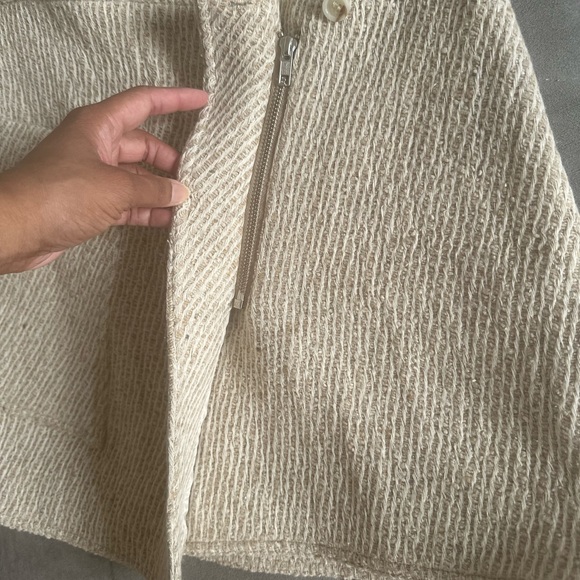 Never worn skirt HM, silk blend size 6 - Picture 4 of 4